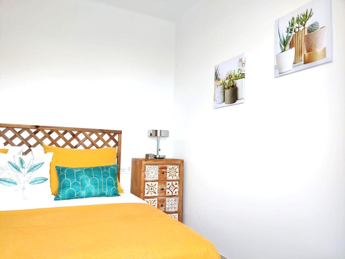 Apartment Aqui Todo Empieza - Pool - Free WiFi - Smart TV Costa Teguise Esterno foto
